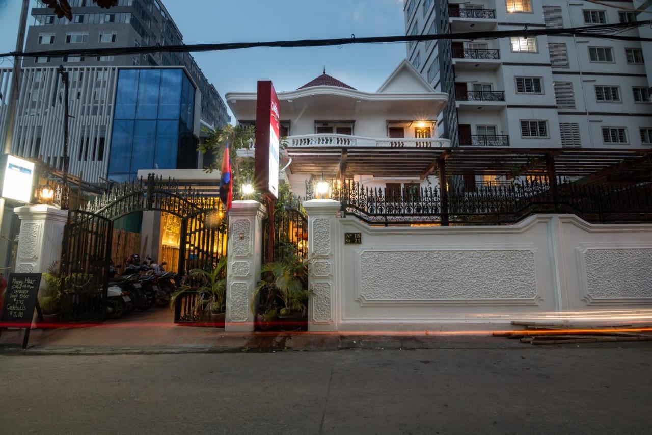 Poolside Villa Phnom Penh Exteriör bild