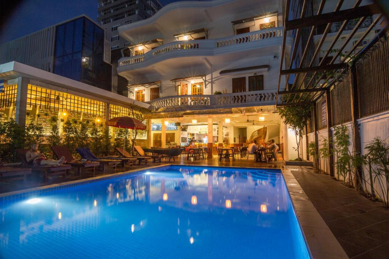 Poolside Villa Phnom Penh Exteriör bild